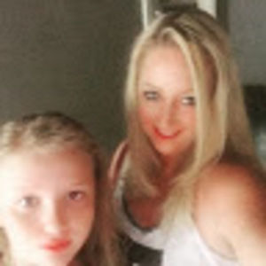 Meet your Posher, Tina